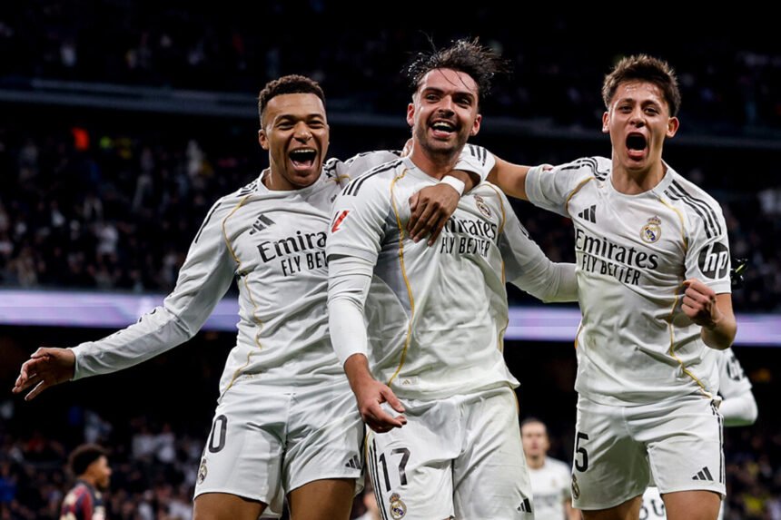 Kylian Mbappe membuka keunggulan Real Madrid lewat gol penalti dalam kemenangan 2-0 atas Levante di Santiago Bernabeu.