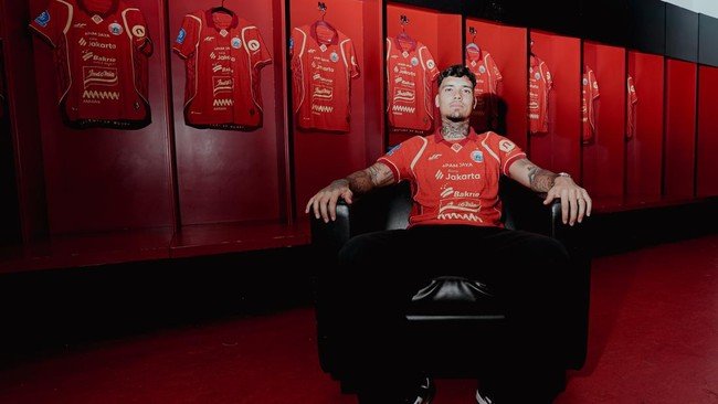 Persija Resmi Rekrut Shayne Pattynama, Bek Timnas Siap Bawa Macan Kemayoran Juara