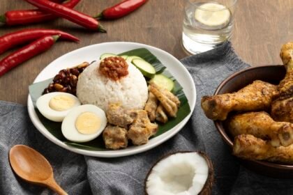 7 Sarapan Populer Indonesia yang Sebenarnya Bukan Teman Sehatmu