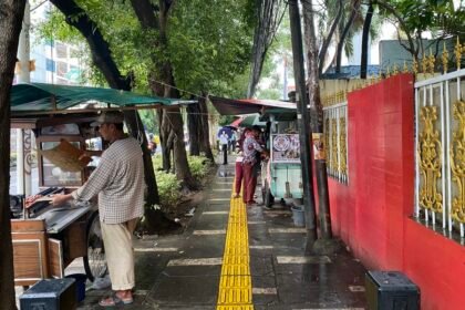 Jakarta Darurat Trotoar, Hampir 90 Persen Dikuasai PKL dan Parkir Liar