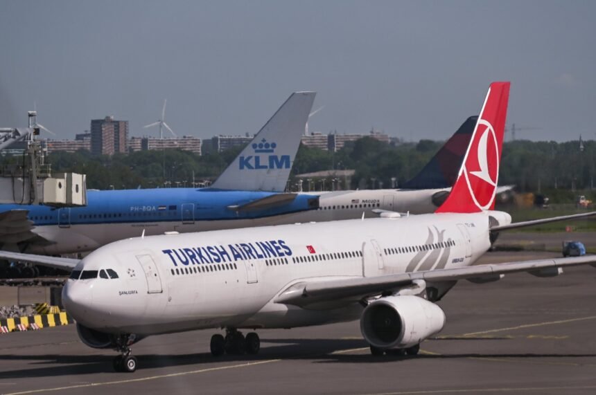 Gara-gara Nama Wi-Fi ‘Saya Punya Bom’, Pesawat Turkish Airlines Mendarat Darurat