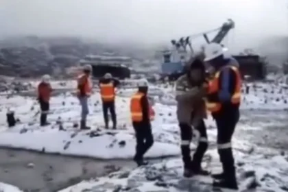 Salju Turun di Grasberg Mimika, BMKG Ungkap Penyebab Fenomena Langka Ini