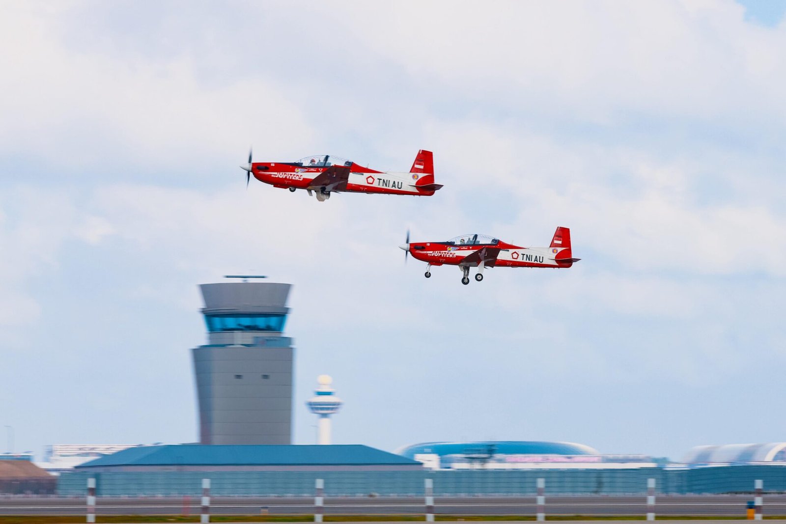 Jupiter Aerobatic TNI AU Selesaikan Latihan Akhir di Singapura Jelang Singapore Airshow 2026