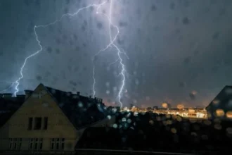 BMKG Peringatkan Hujan Petir di Jakarta, Wilayah Penyangga Jabodetabek Diguyur Hujan Ringan