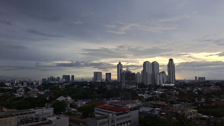 BMKG Peringatkan Cuaca Ekstrem di Jabodetabek