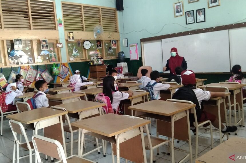 DKI Sesuaikan Jam Sekolah Selama Ramadan, KBM Dipangkas hingga 14.00 WIB