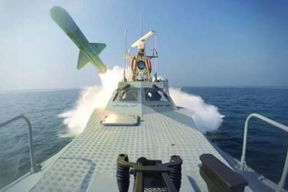 Iran, Rusia, China Gelar Latihan Militer di Selat Hormuz