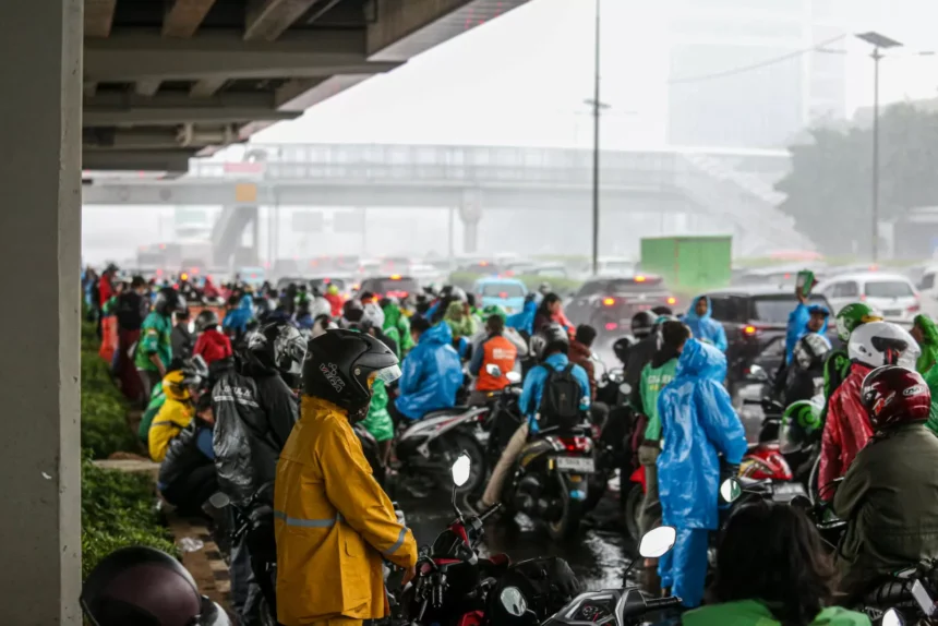 BMKG Prediksi Jakarta Diguyur Hujan Sepanjang Hari Ini