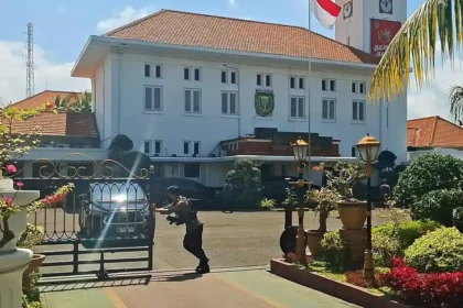 KPK Sita Dokumen Proyek dan Dana CSR di Kantor Wali Kota Madiun