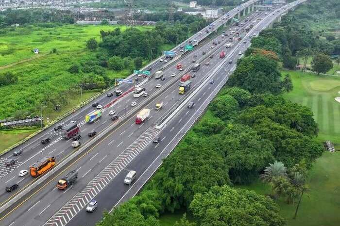 Pemerintah resmi membatasi operasional truk dan angkutan barang selama 16 hari jelang dan sesudah Lebaran 2026 untuk mengurai kemacetan dan menekan angka kecelakaan di jalur mudik utama.