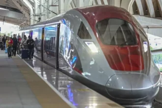 Kerugian Rp4 Triliun Proyek Kereta Cepat Whoosh Dorong Evaluasi Tata Kelola dan Pembiayaan