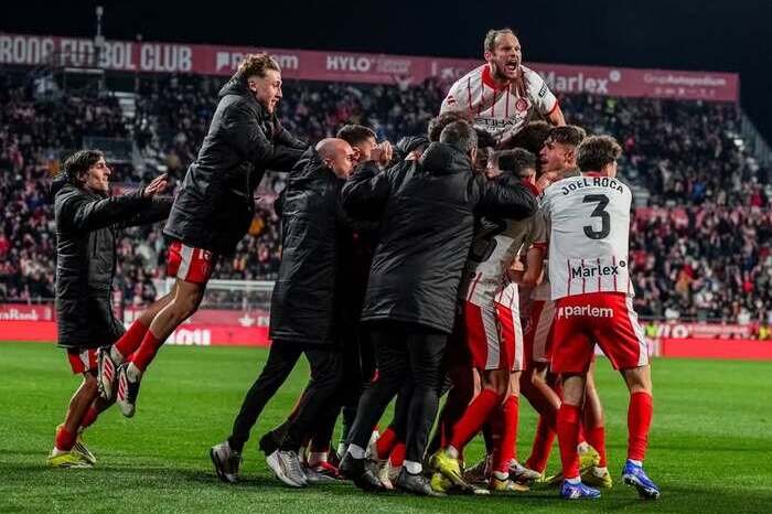 Fran Beltran rayakan gol penentu kemenangan Girona atas Barcelona di Montilivi, Selasa (17/2/2026) WIB.