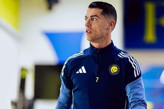 Cristiano Ronaldo resmi menjadi pemilik 25 persen saham UD Almeria dan memperluas kiprahnya di sepak bola Spanyol.