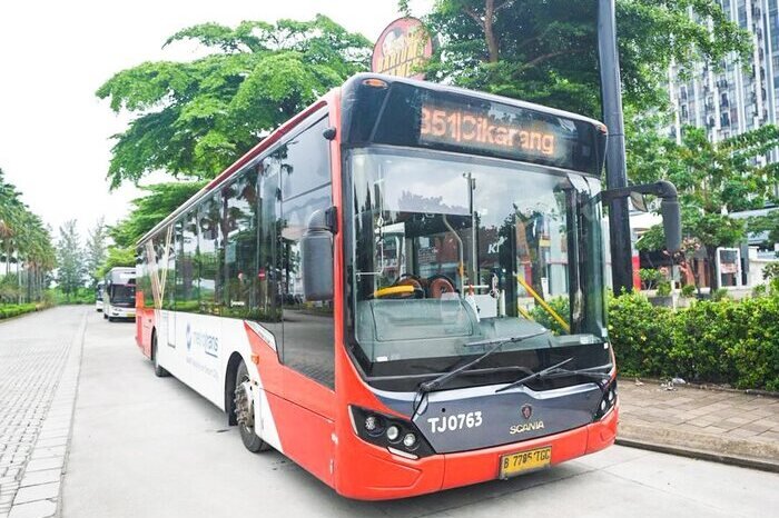 Kolaborasi lintas instansi menghadirkan rute Transjabodetabek Cawang–Jababeka guna memperkuat konektivitas kawasan industri dan pusat bisnis.