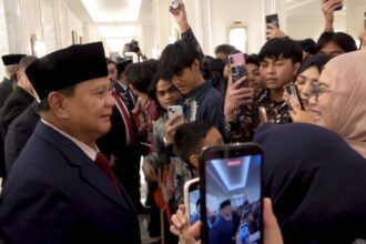 Momen Spontan Prabowo Beri Ucapan Selamat Ulang Tahun ke Mahasiswi Indonesia di Yordania