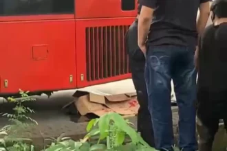 Pejalan Kaki Tewas Roda Belakang Bus Transjakarta di Cilandak