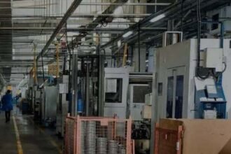 Menteri Perindustrian menegaskan dominasi sektor manufaktur dalam menopang ekonomi Indonesia, ditopang peningkatan ekspor, penurunan impor, dan penguatan struktur industri nasional.