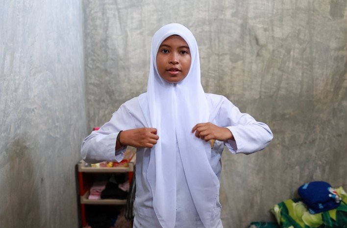 Kisah Nur dan Kejutan MBG untuk Ayah di Sigi: Cemas yang Berujung Tangis Haru 4 Kisah Nur dan Kejutan MBG untuk Ayah di Sigi: Cemas yang Berujung Tangis Haru