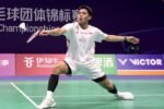Moh. Zaki Ubaidillah tampil fokus saat menghadapi Panitchaphon Teeraratsakul pada laga pembuka tim putra Indonesia vs Thailand di BATC 2026 di Qingdao.