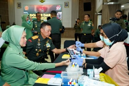 Kostrad Rayakan HUT ke-65 dengan Aksi Donor Darah dan Kepedulian Sosial