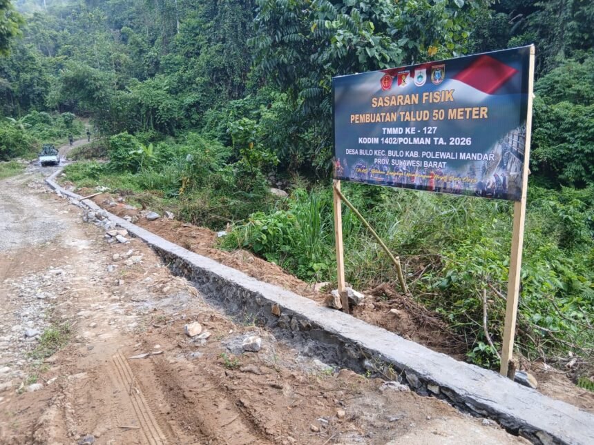 TMMD Kodim 1402 Polman Rampungkan Talud 50 Meter di Jalur Rawan Longsor