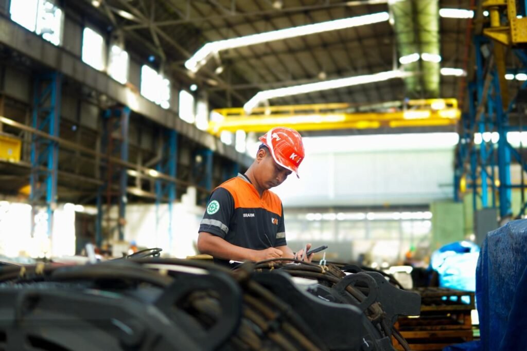 Balai Yasa Lahat Perkuat Standar Perawatan Sarana KA di Sumsel, Dukung Keandalan Angkutan Barang dan Penumpang 3 Balai Yasa Lahat Perkuat Standar Perawatan Sarana KA di Sumsel, Dukung Keandalan Angkutan Barang dan Penumpang