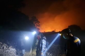 TNI AL Padamkan Karhutla di Desa Kelebuk Bengkalis