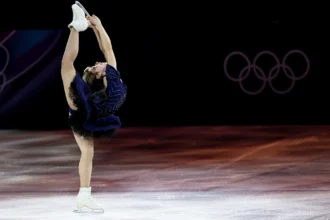 Momen Haru Seluruh Atlet Ice Skating Olimpiade Musim Dingin Menari Bersama di Milano