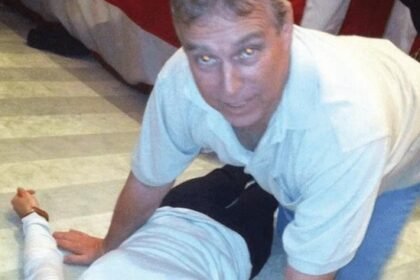 Foto Kontroversial Pangeran Andrew Muncul dalam Epstein File