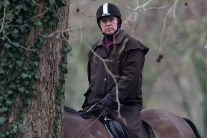 Foto Kontroversial Pangeran Andrew Muncul dalam Epstein File