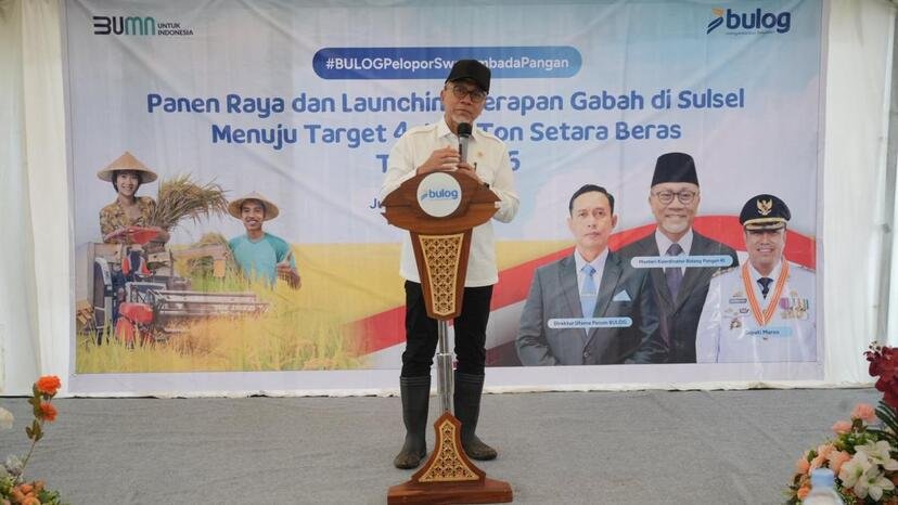 Dirut BULOG-Menko Pangan Launching Serapan Gabah di Maros, Topang Target 4 Juta Ton Setara Beras 2026 2 Dirut BULOG-Menko Pangan Launching Serapan Gabah di Maros, Topang Target 4 Juta Ton Setara Beras 2026