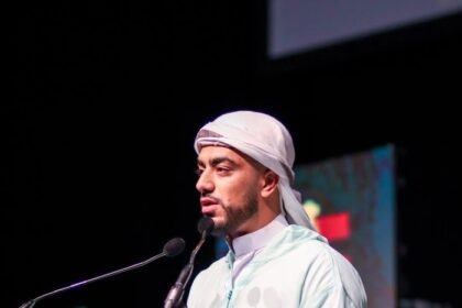 Mengenal Ibrahim Idris, Sosok yang Menggemakan Azan di Kandang Setan Merah