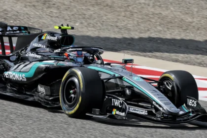 Adu Mekanik dan Kompon: Mengapa Pilihan Ban Tim Mercedes dan Aston Martin Bak Bumi dan Langit?