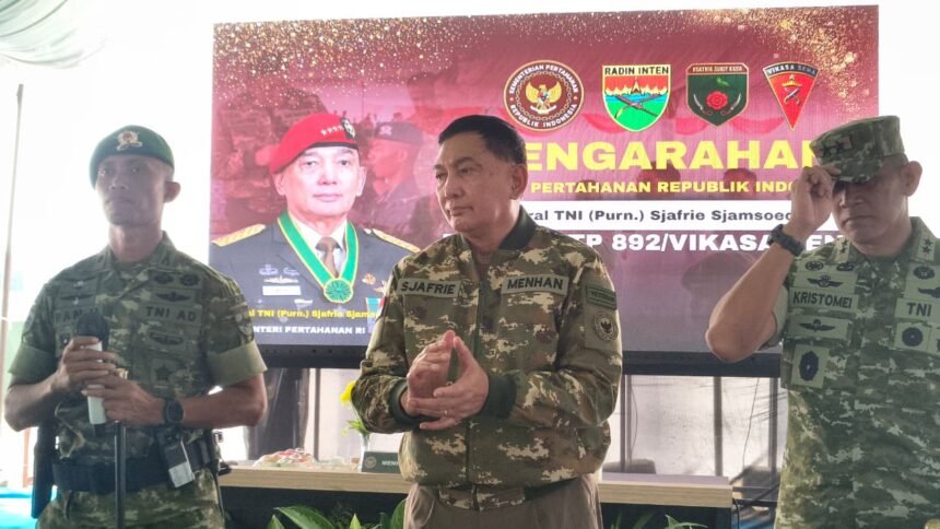 Menhan Sjafrie Ingatkan Prajurit TNI Jangan Pernah Lukai Hati Rakyat