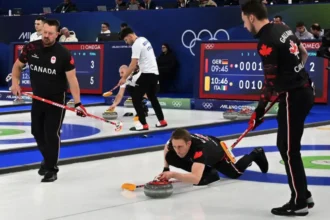 Skandal "Sentuhan Terlarang" : Bintang Curling Kanada Marc Kennedy Dituduh Curang