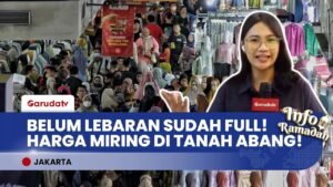 SERBU! Tanah Abang Mulai "Lautan Manusia" Berburu Baju Lebaran 2026!