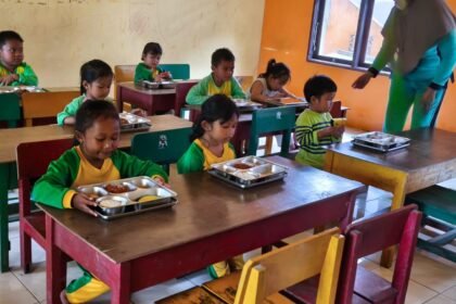 PLBN Serasan Salurkan 1.013 Porsi MBG ke Siswa di Wilayah Perbatasan Natuna