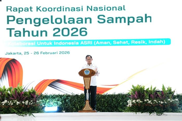Tito Karnavian mendorong gerakan terpadu pengelolaan sampah agar Indonesia tak lagi menjadi penghasil sampah terbesar dunia.