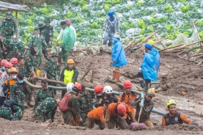 Hari Kedelapan Pencarian Longsor Cisarua, 6 Korban Masih Belum Ditemukan, Termasuk Personel Militer