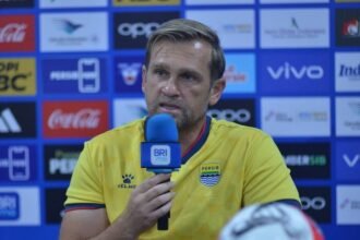 Asisten pelatih Persib, Igor Tolic, optimistis menghadapi Madura United dalam laga Super League di GBLA, Kamis malam. (Foto: Dok. PERSIB Official)
