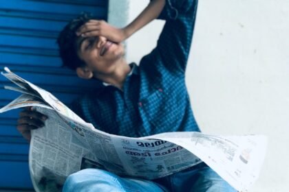 Baca Berita Sering Picu Kecemasan? Ini 6 Tips agar Tetap Tenang