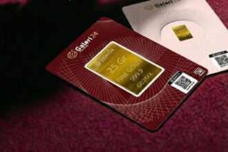 Harga emas Pegadaian hari ini naik signifikan dengan UBS Rp2,998 juta per gram dan Galeri24 Rp2,981 juta per gram pada Minggu pagi.