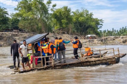 Gotong Royong Warga Pulihkan Layanan Kesehatan di Puskesmas Terdampak Bencana, Menkes Angkat Topi.