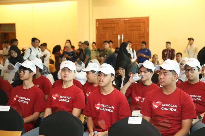 Pemerintah membuka 96 formasi guru dan 20 jabatan pimpinan dalam rekrutmen Sekolah Garuda 2026–2027. Pendaftaran tinggal beberapa hari lagi!