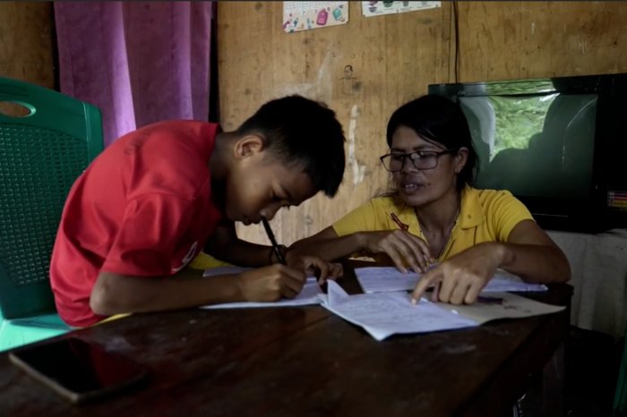 MBG Tak Bikin Bangkrut, Ibu Kantin di NTT Buktikan Usahanya Justru Makin Laris! 2 MBG Tak Bikin Bangkrut, Ibu Kantin di NTT Buktikan Usahanya Justru Makin Laris!