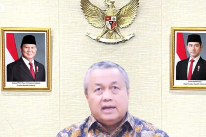 Tangkapan layar konferensi pers daring Gubernur Bank Indonesia Perry Warjiyo saat menjelaskan perkembangan suku bunga dan kebijakan moneter terkini.