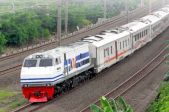 Penjualan tiket Lebaran 2026 terus meningkat, namun jutaan kursi kereta api masih tersedia menjelang puncak arus mudik.