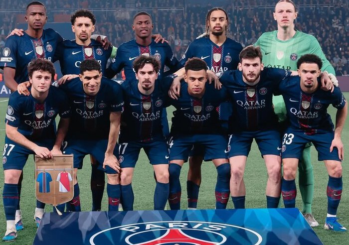 PSG memastikan tiket 16 besar Liga Champions 2025/2026 setelah bermain imbang 2-2 kontra AS Monaco dan menang agregat 5-4 dalam duel sengit sesama klub Prancis.