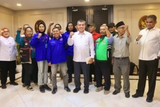 Kado Lebaran untuk Ojol! Menaker Beri Sinyal Positif THR Tahun Ini Bakal Cair