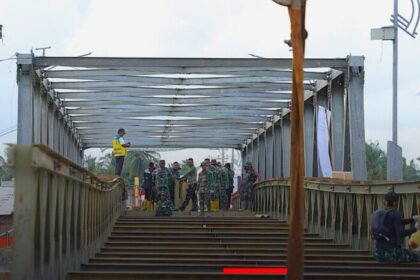 Pemerintah mempercepat pemulihan infrastruktur jalan dan jembatan serta menguatkan sinergi lintas sektor guna memastikan pemerataan ekonomi daerah.